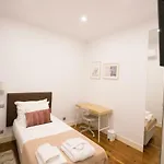 Rua Luciano Cordeiro Bhuiyan Family Host ホームステイ