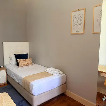 Homestay szállás Rua Luciano Cordeiro Bhuiyan Family Host Lisboa