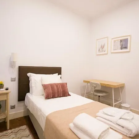 Alloggio in famiglia Rua Luciano Cordeiro Bhuiyan Family Host Lisbona