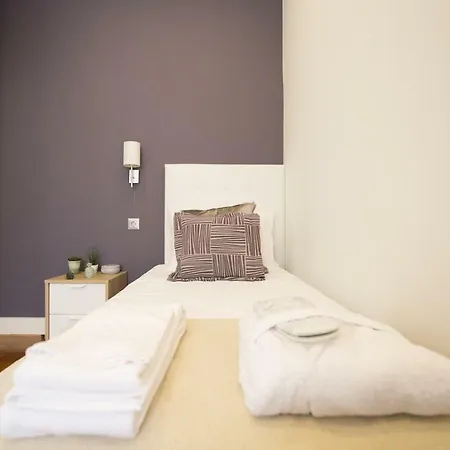 Accommodatie bij particulieren Rua Luciano Cordeiro Bhuiyan Family Host Lissabon