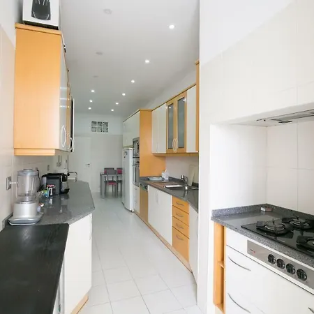 Accommodatie bij particulieren Rua Luciano Cordeiro Bhuiyan Family Host Lissabon