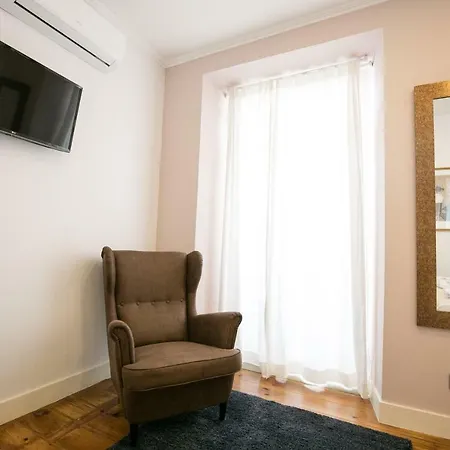 Homestay Rua Luciano Cordeiro Bhuiyan Family Host Lisbon