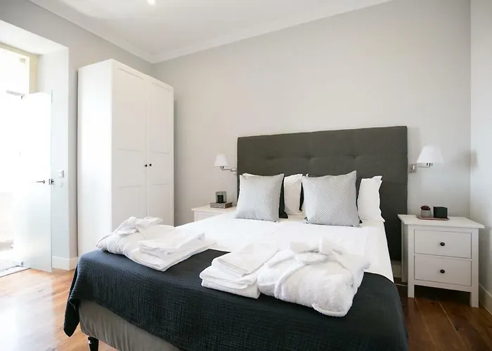 Rua Luciano Cordeiro Bhuiyan Family Host Lisboa