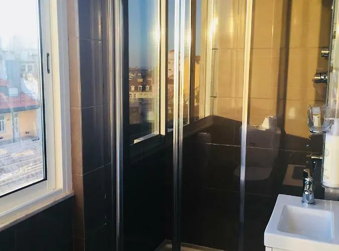 Rua Luciano Cordeiro Bhuiyan Family Host منزل للإقامة