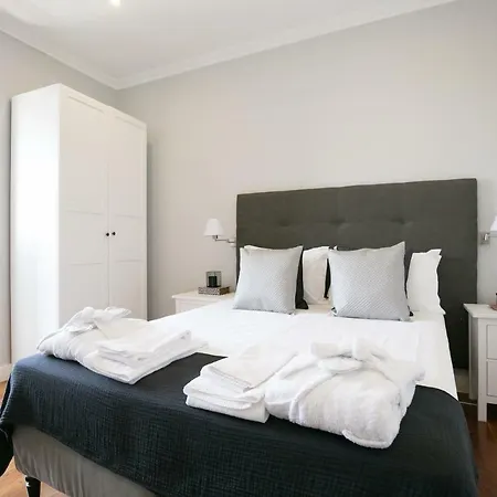 Rua Luciano Cordeiro Bhuiyan Family Host ליסבון